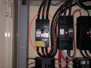 名古屋市千種区の倉庫兼事務所にてブレーカーの取替電気工事