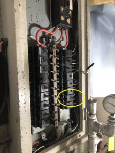 名古屋市港区のオフィスにてブレーカーの取替電気工事