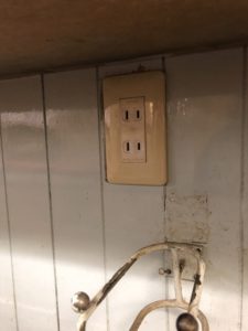 名古屋市港区のオフィスにてブレーカーの取替電気工事